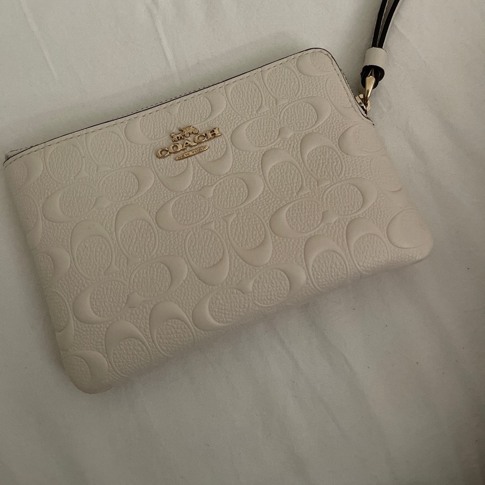 Coach Corner Zip Wristlet in White